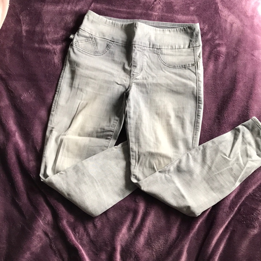 Rock Republic Fever skinny jeans